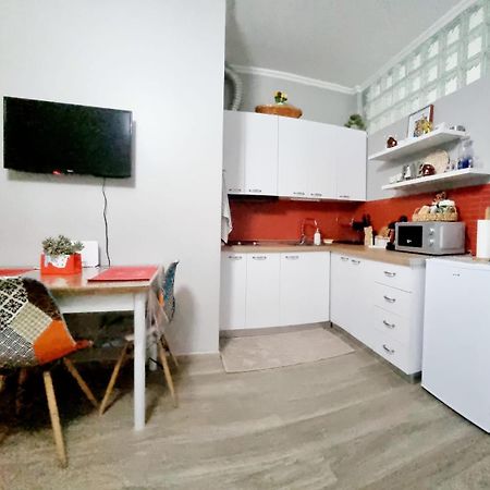טיראנה Nevila'S Apartment מראה חיצוני תמונה