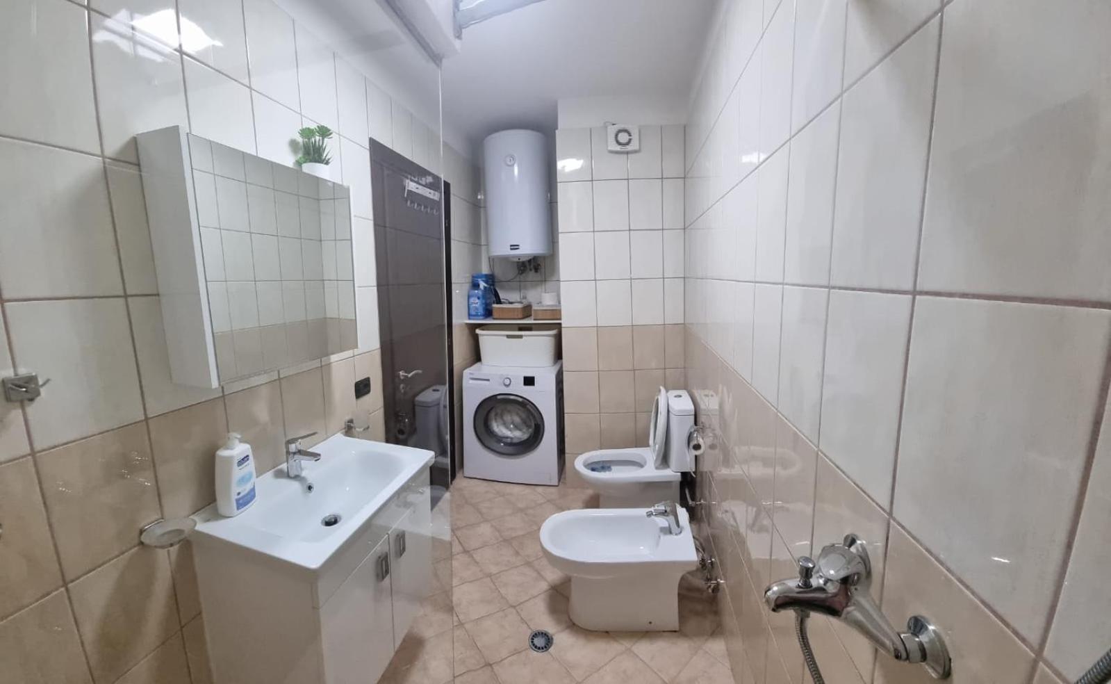 טיראנה Nevila'S Apartment מראה חיצוני תמונה