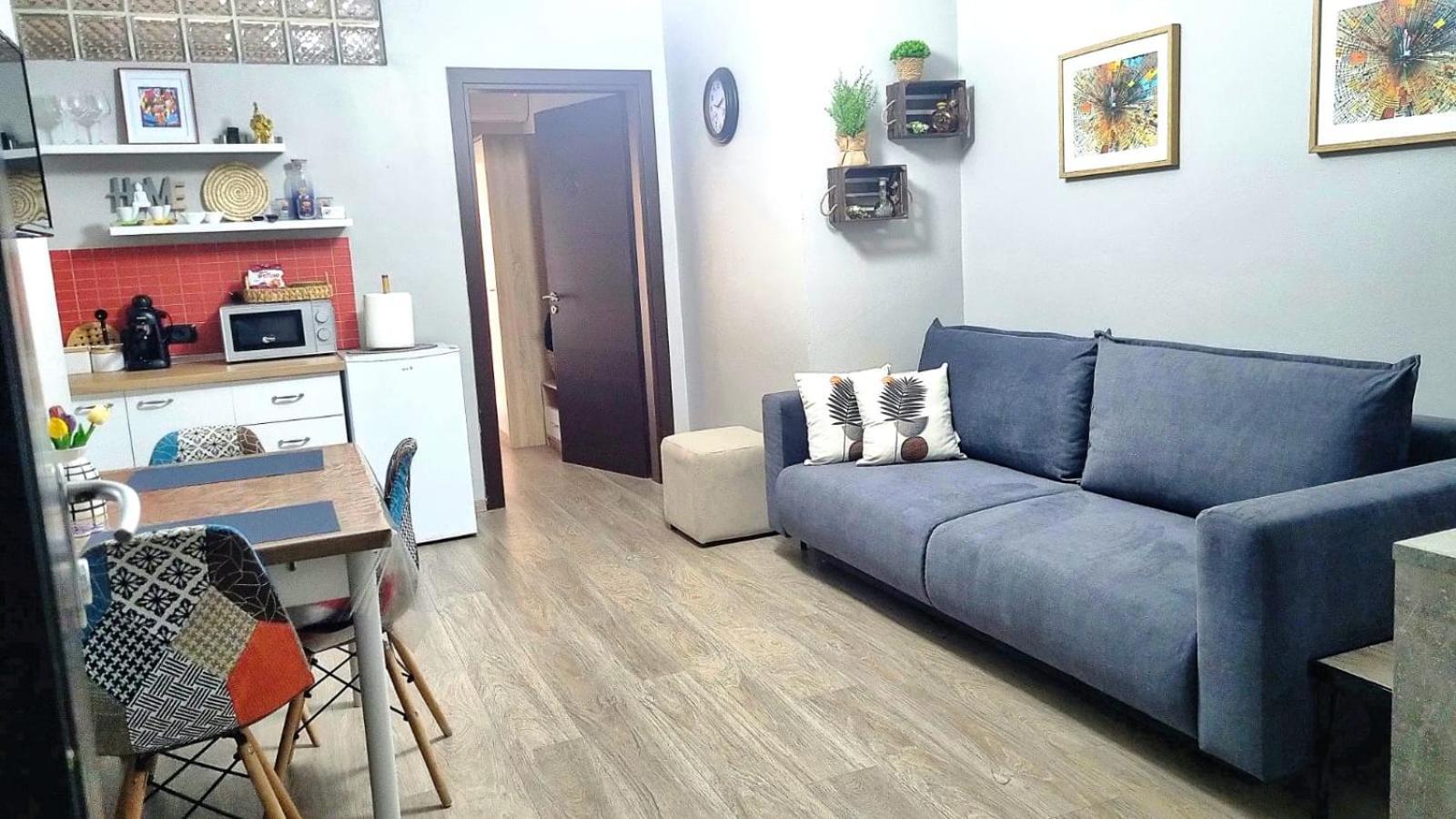 טיראנה Nevila'S Apartment מראה חיצוני תמונה